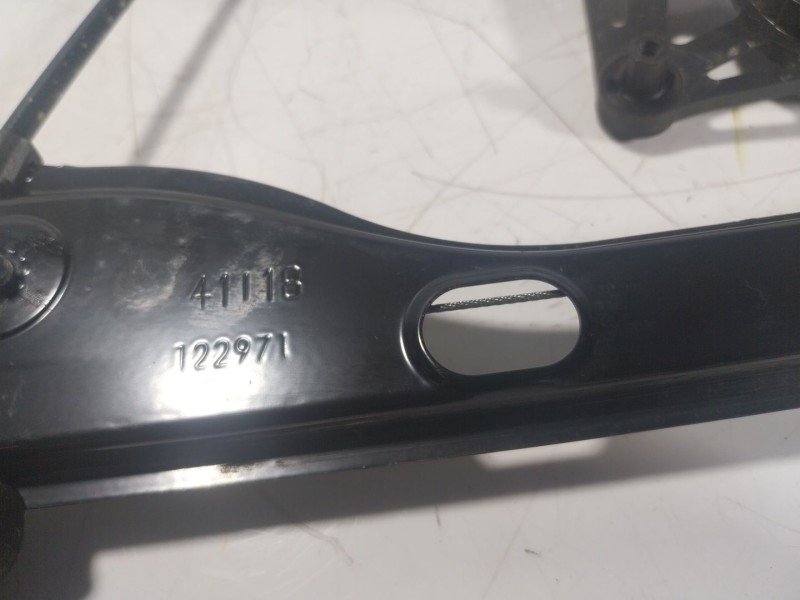 Recambio de elevalunas delantero derecho para skoda fabia iii (nj3) 1.0 referencia OEM IAM 6V0837462B 122971 