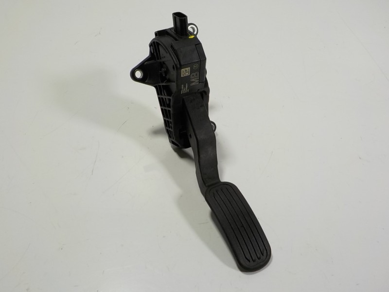 Recambio de potenciometro pedal para toyota yaris cross 1.5 vvti 16 v 55 kw referencia OEM IAM 78110K0030 78110K0030 