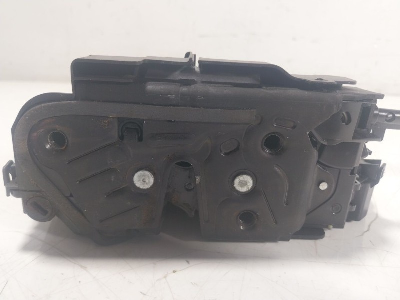 Recambio de cerradura puerta trasera derecha para skoda fabia iii (nj3) 1.0 referencia OEM IAM 5G4839016D 5TA839016E 