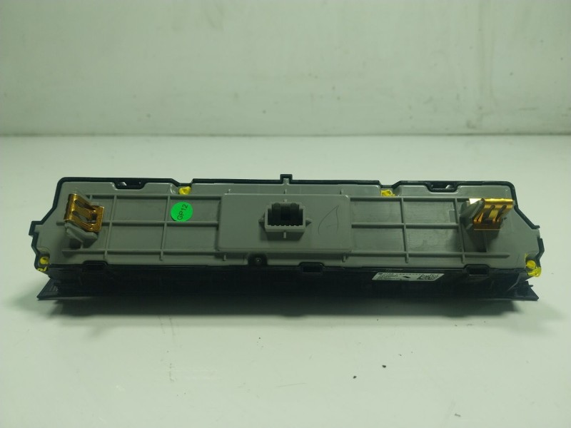 Recambio de mando climatizador para mg mg zs suv 1.5 vti referencia OEM IAM  10703154 
