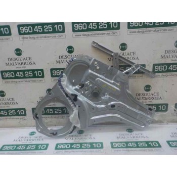 ELEVALUNAS TRASERO DERECHO 834022K000 