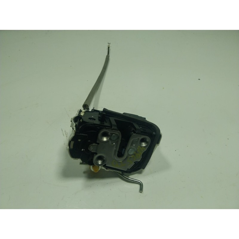 Recambio de cerradura puerta trasera derecha para mg mg zs suv 1.5 vti referencia OEM IAM  10545783 