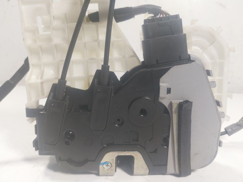 Recambio de cerradura puerta delantera derecha para hyundai ioniq (ae) 1.6 gdi hybrid referencia OEM IAM  81320G2010 