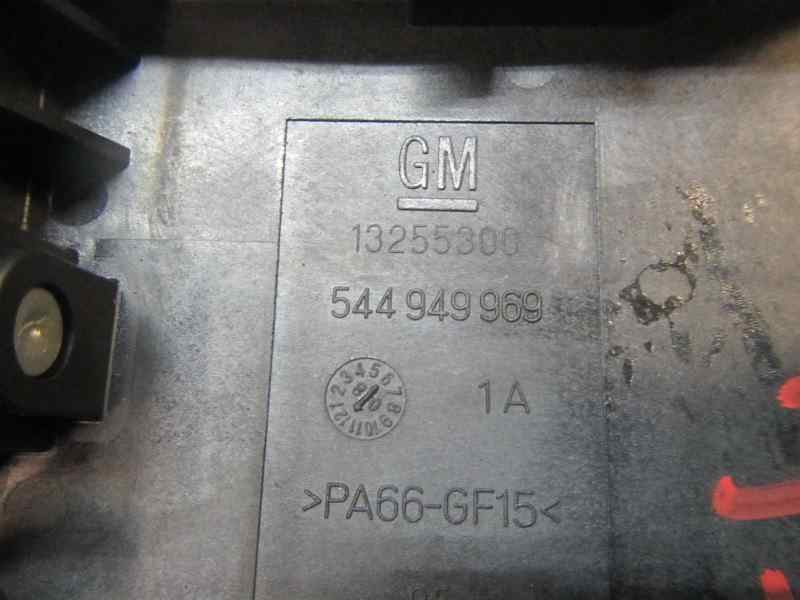 Recambio de caja reles / fusibles para opel insignia berlina 2.0 16v cdti referencia OEM IAM   