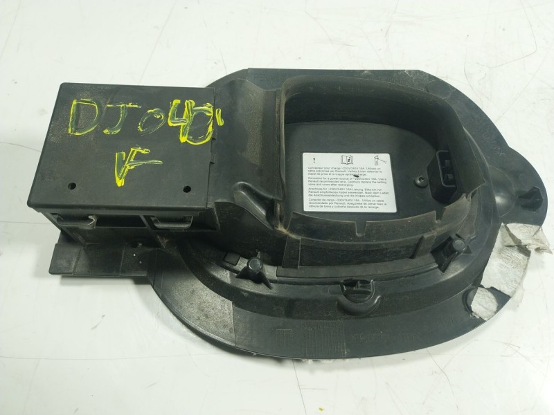 Recambio de tapa combustible para renault kangoo z.e. referencia OEM IAM 8200499045  8200499049