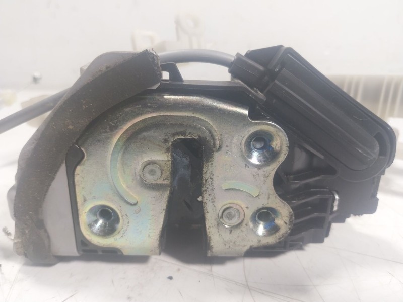 Recambio de cerradura puerta trasera derecha para hyundai ioniq (ae) 1.6 gdi hybrid referencia OEM IAM  81420G2000 