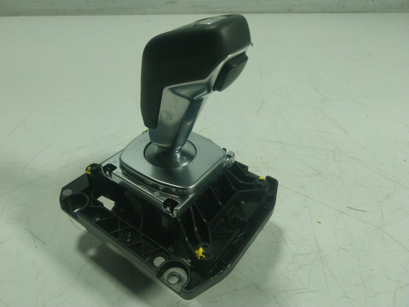 Recambio de palanca cambio para land rover range rover evoque referencia OEM IAM LR174270 K8D2045B28A MX737E453AF