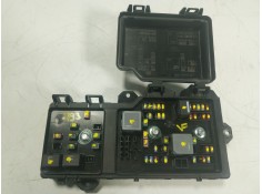 Recambio de caja reles / fusibles para land rover range rover evoque referencia OEM IAM LR140705 M8D214A073AA  2