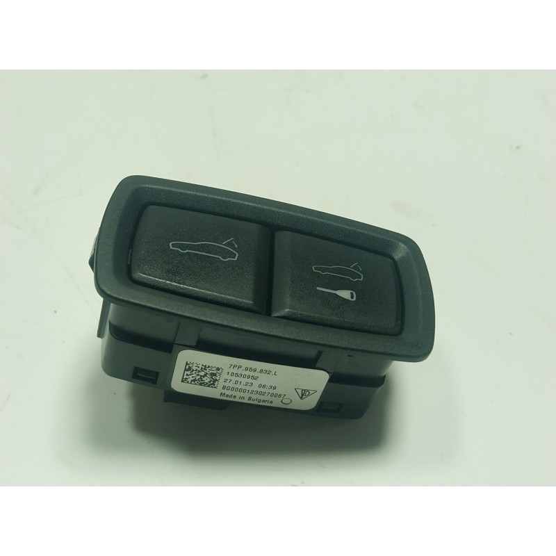 Recambio de maneta porton para porsche macan (95b) 2.0 (95bau1) referencia OEM IAM  7PP959832 