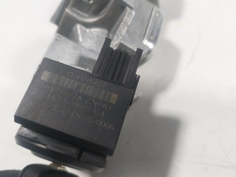 Recambio de antirrobo para ford focus iii 1.0 ecoboost referencia OEM IAM 1681167 3M513F880AE 