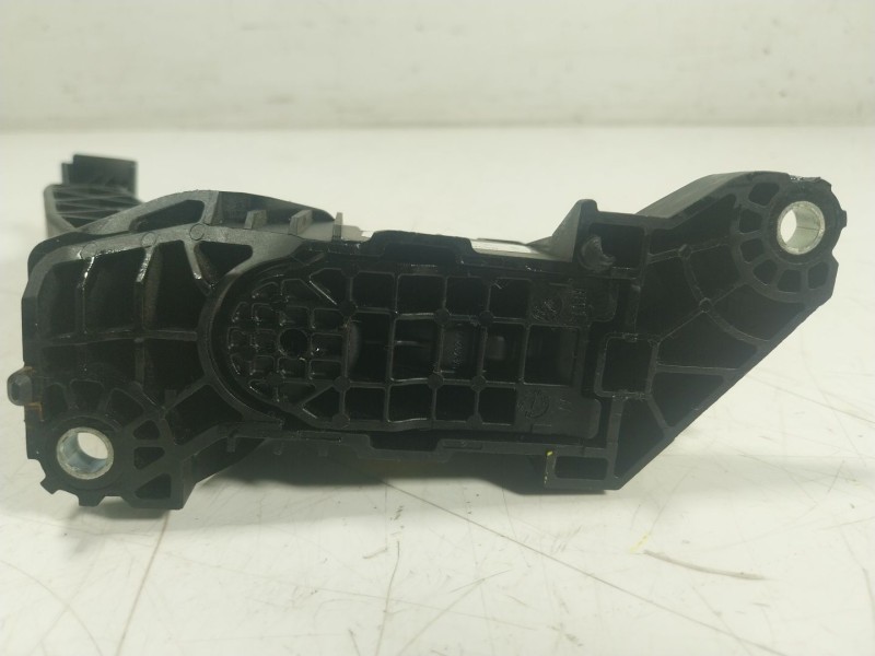 Recambio de potenciometro pedal para ford kuga iii (dfk) 1.5 ecoboost referencia OEM IAM 2539228 LX619F836AA 