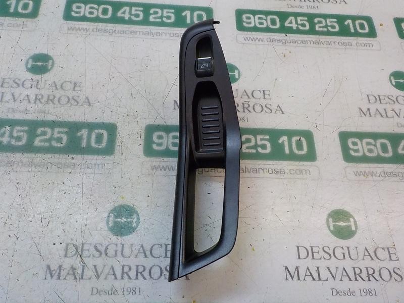 Recambio de mando elevalunas delantero derecho para ford fiesta (ccn) trend referencia OEM IAM 1850432  