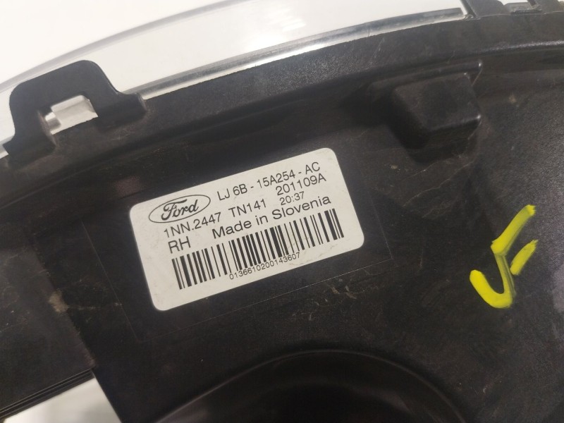 Recambio de faro antiniebla derecho para ford kuga iii (dfk) 1.5 ecoboost referencia OEM IAM 2431940 LJ6B15A254AC 