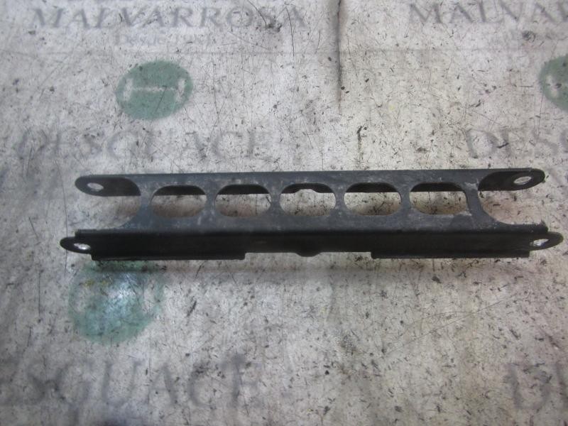 Recambio de brazo suspension inferior trasero izquierdo para bmw serie 3 coupe (e92) 330d referencia OEM IAM 33322406291  