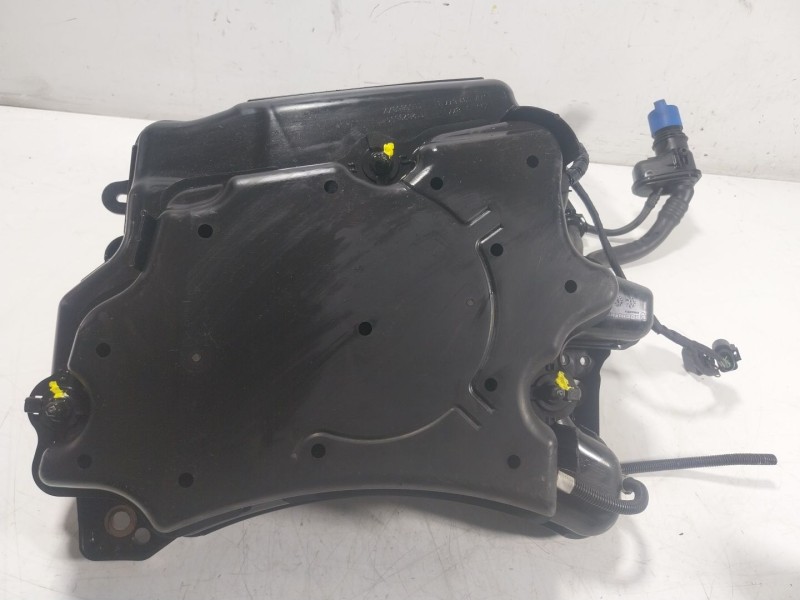 Recambio de deposito aditivo para seat leon st (5f8) 2.0 tdi referencia OEM IAM  5Q0131877F 