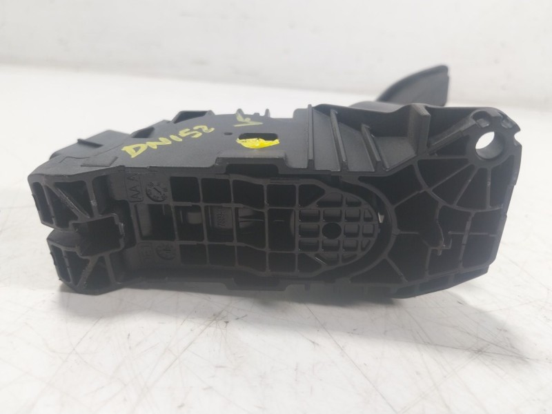 Recambio de potenciometro pedal para seat leon st (5f8) 2.0 tdi referencia OEM IAM  5Q1723503H 