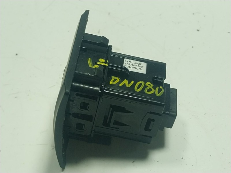 Recambio de warning para hyundai kona (os, ose, osi) 1.6 gdi hybrid referencia OEM IAM  93790J9000 