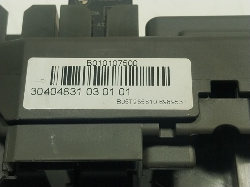Recambio de caja reles / fusibles para bmw x6 (e71, e72) xdrive 40 d referencia OEM IAM  518967010 