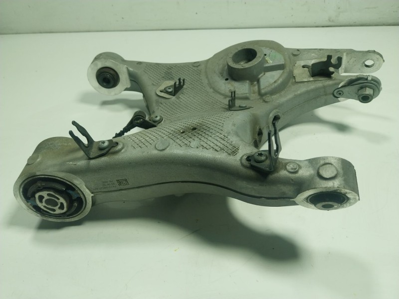 Recambio de brazo suspension inferior trasero izquierdo para land rover range rover evoque referencia OEM IAM LR098944  
