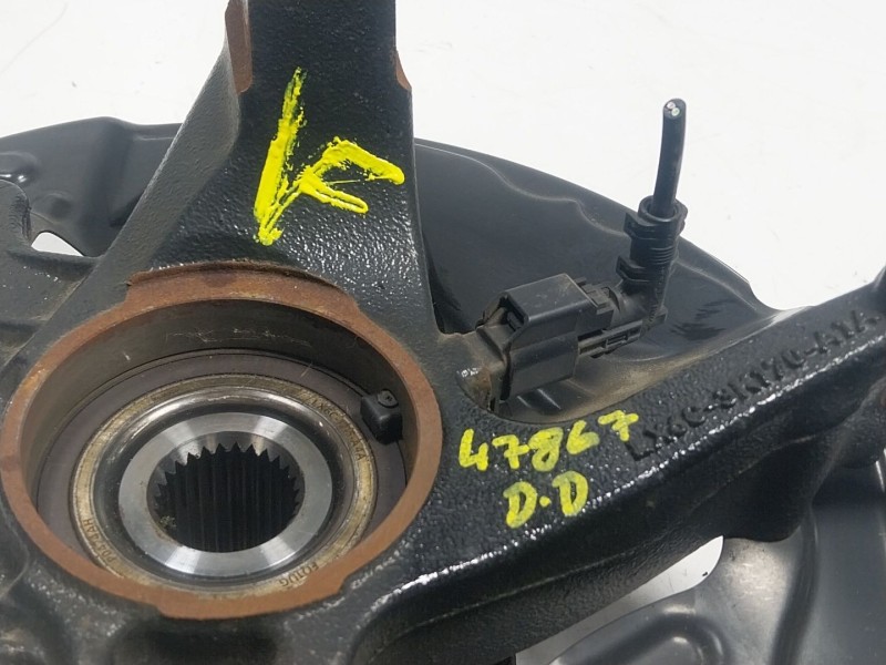 Recambio de mangueta delantera derecha para ford kuga iii (dfk) 1.5 ecoboost referencia OEM IAM 2451512  