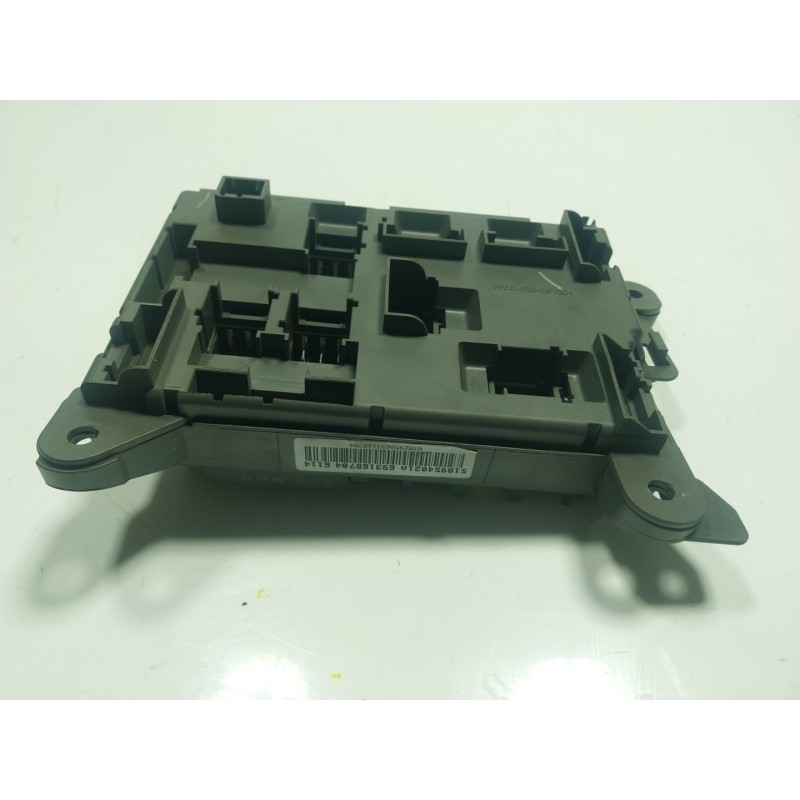 Recambio de caja reles / fusibles para bmw x6 (e71, e72) xdrive 40 d referencia OEM IAM  693168704 