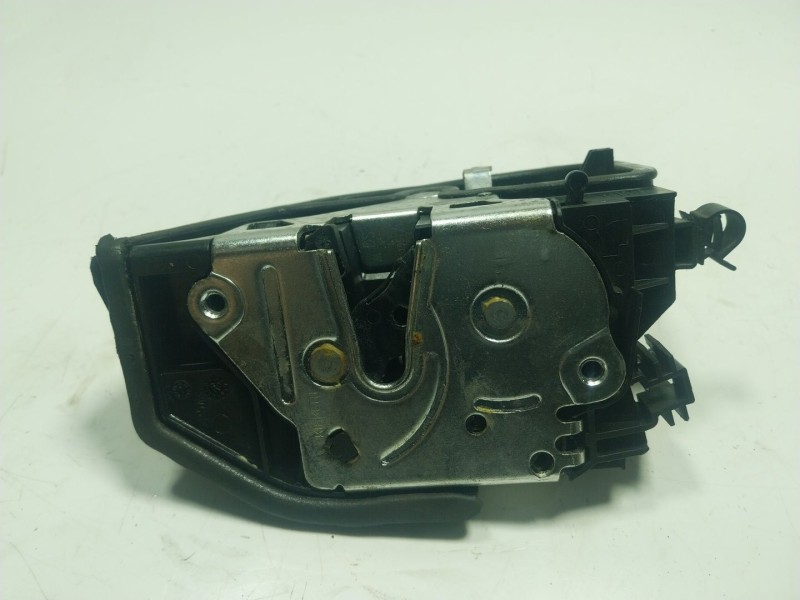 Recambio de cerradura puerta trasera izquierda para bmw x6 (e71, e72) xdrive 40 d referencia OEM IAM  7276685 