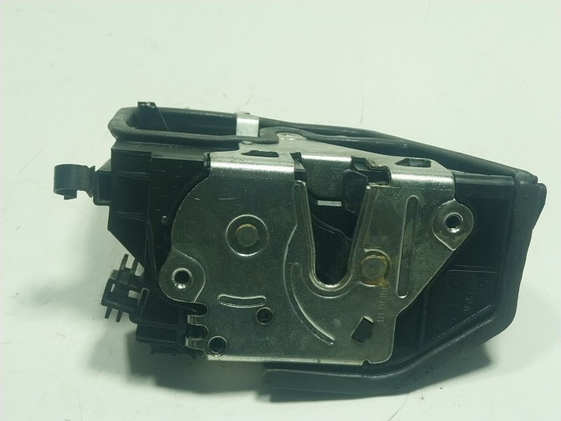 Recambio de cerradura puerta delantera derecha para bmw x6 (e71, e72) xdrive 40 d referencia OEM IAM  7276682 