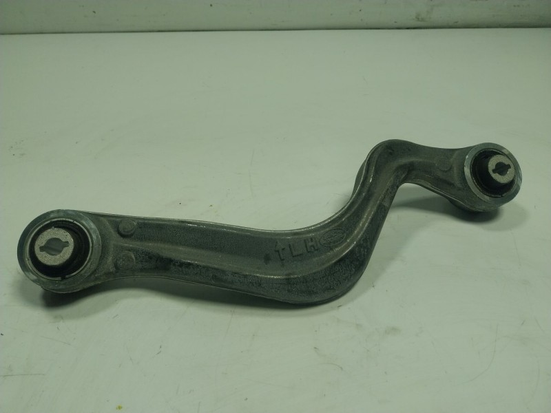 Recambio de brazo suspension superior trasero izquierdo para land rover range rover evoque referencia OEM IAM LR078520  