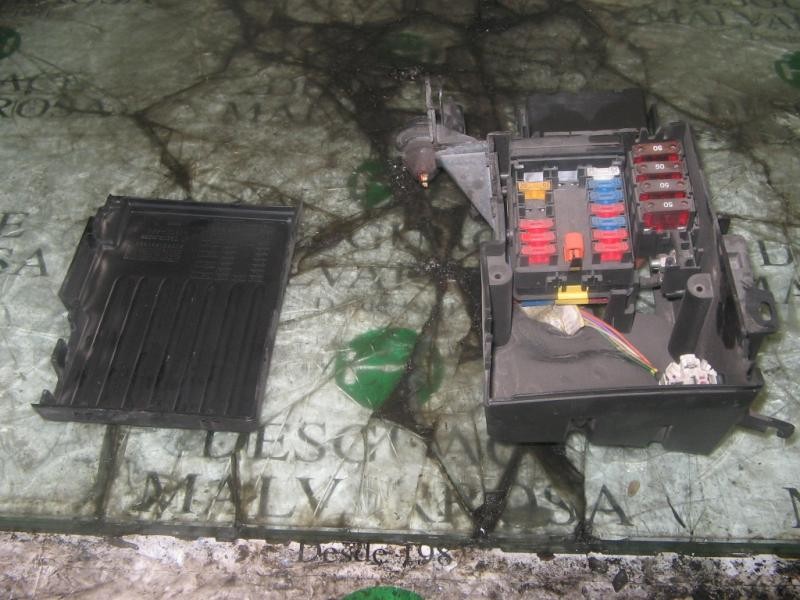 Recambio de caja reles / fusibles para peugeot 406 berlina (s1/s2) sv referencia OEM IAM   