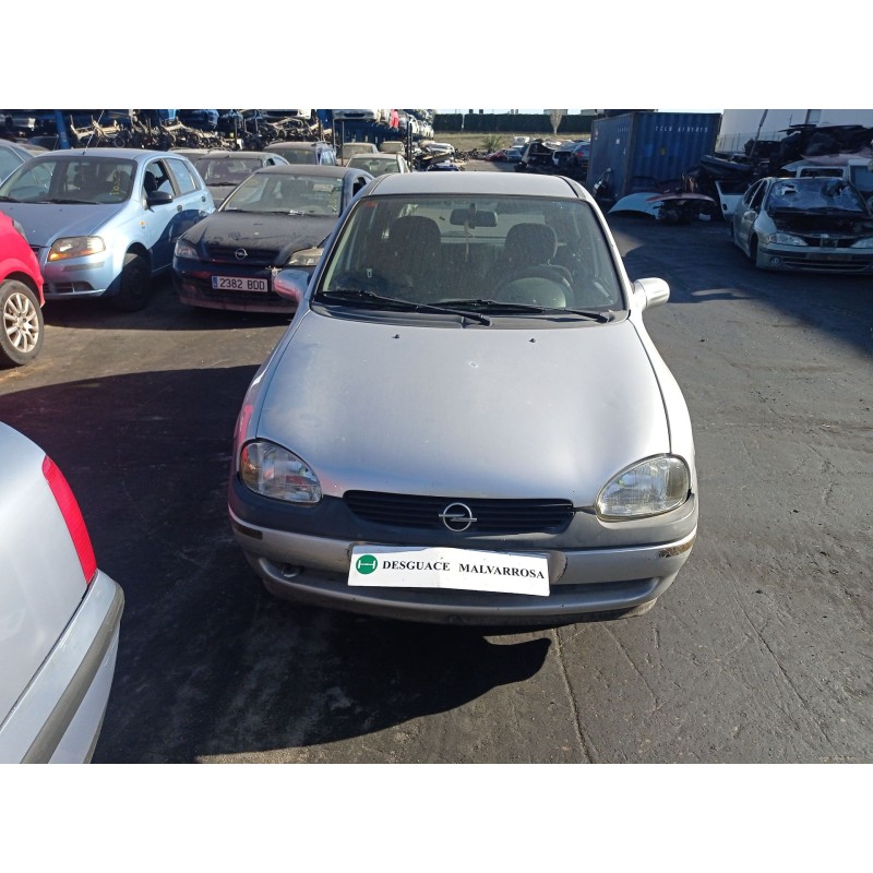 opel corsa b (s93) del año 2000