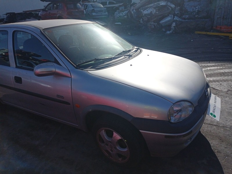 opel corsa b (s93) del año 2000