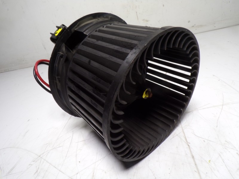 Recambio de motor calefaccion para peugeot 508 sw 1.6 e-hdi fap referencia OEM IAM   