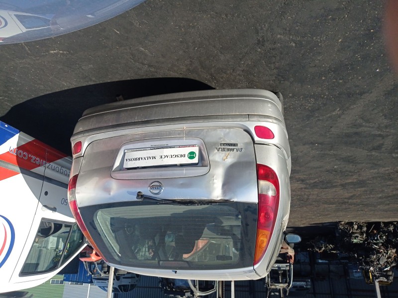 nissan almera tino (v10) del año 2005