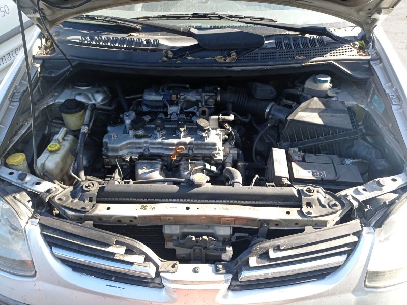 nissan almera tino (v10) del año 2005