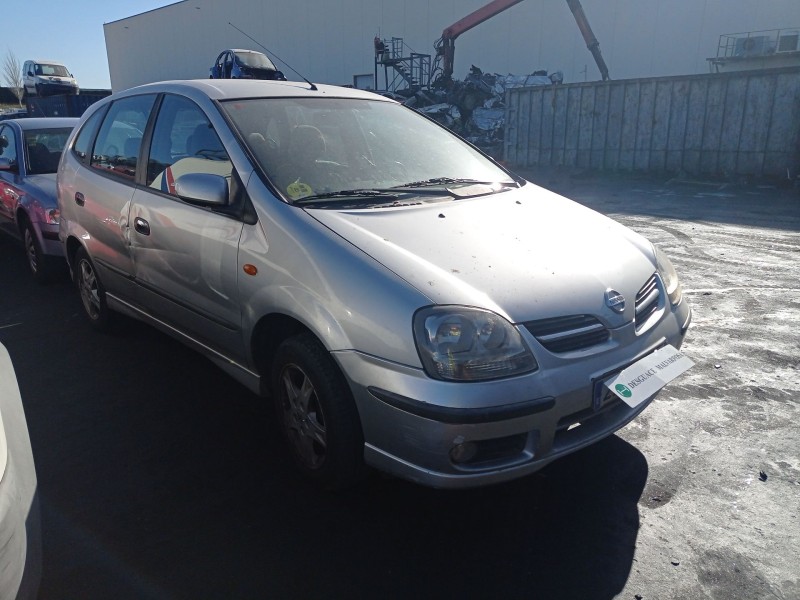 nissan almera tino (v10) del año 2005