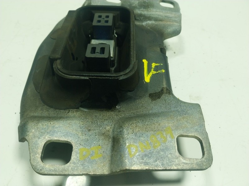 Recambio de soporte motor izquierdo para ford focus iii 1.0 ecoboost referencia OEM IAM 2104895  