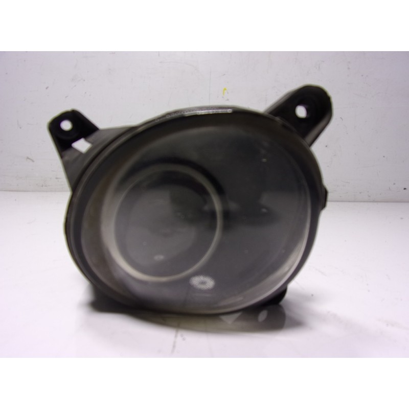 Recambio de faro antiniebla derecho para volkswagen passat b5.5 (3b3) 2.0 referencia OEM IAM  REFERENCIA ILEGIBLE 