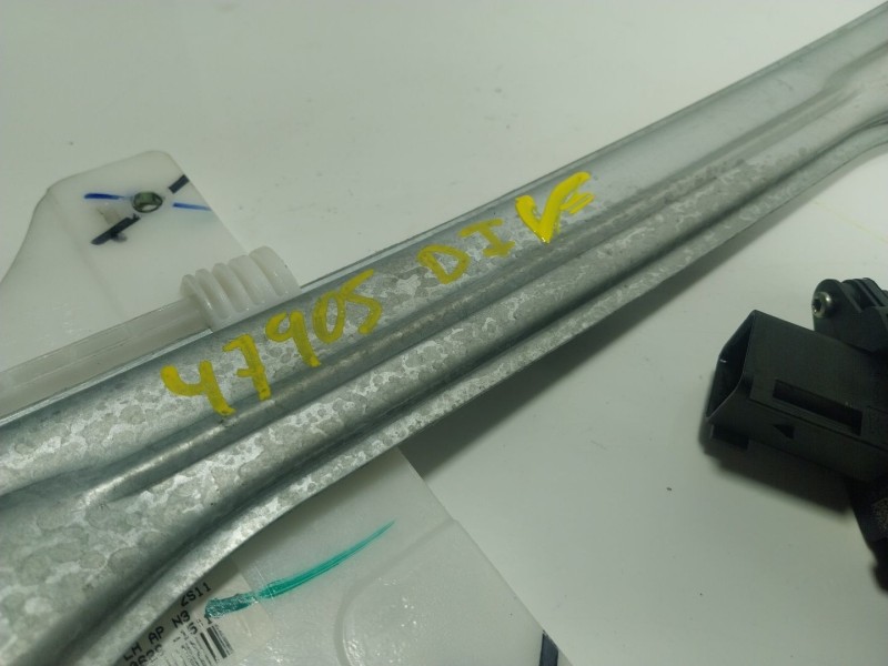 Recambio de elevalunas delantero izquierdo para mg mg zs suv 1.5 vti referencia OEM IAM  1023935 