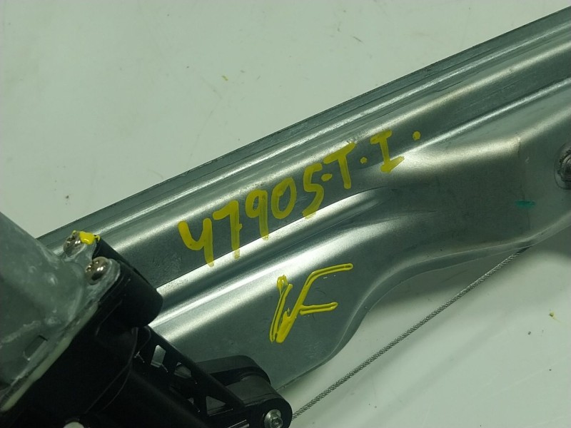 Recambio de elevalunas trasero izquierdo para mg mg zs suv 1.5 vti referencia OEM IAM  558LG3623 