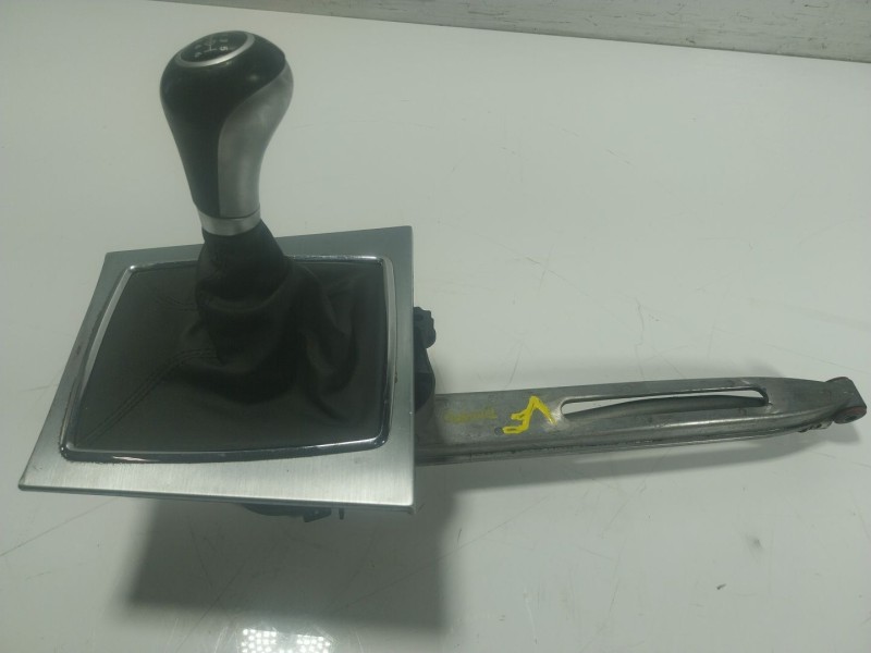 Recambio de palanca cambio para mercedes-benz clase c (w204) c 220 cdi (204.008) referencia OEM IAM A2042672024  