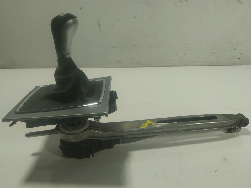 Recambio de palanca cambio para mercedes-benz clase c (w204) c 220 cdi (204.008) referencia OEM IAM A2042672024  