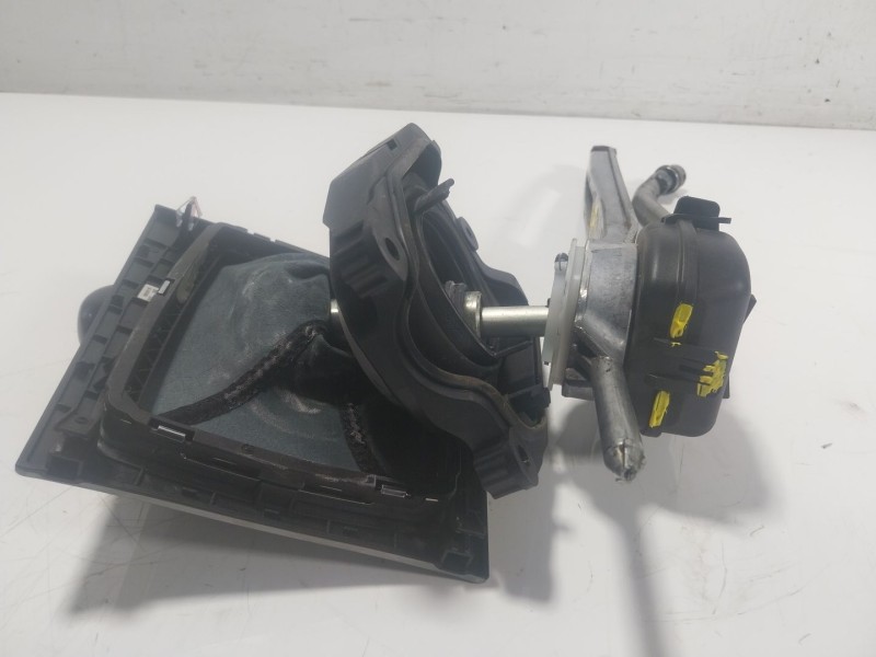 Recambio de palanca cambio para mercedes-benz clase c (w204) c 220 cdi (204.008) referencia OEM IAM A2042672024  