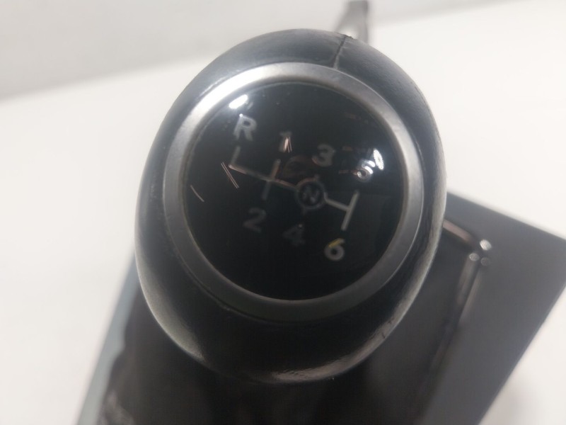 Recambio de palanca cambio para mercedes-benz clase c (w204) c 220 cdi (204.008) referencia OEM IAM A2042672024  