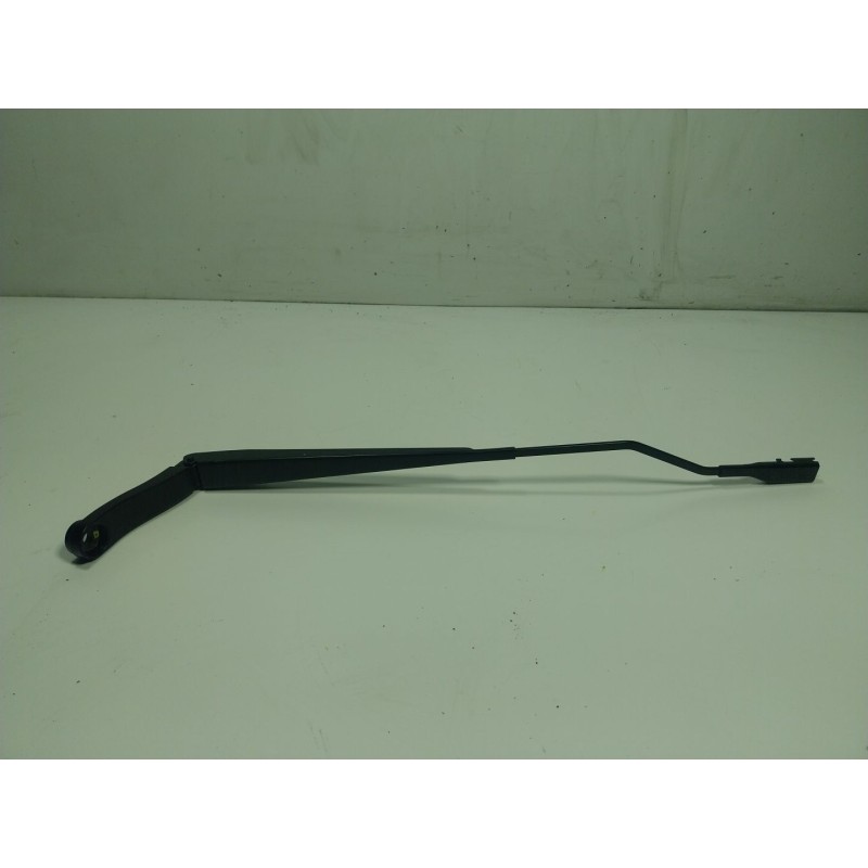 Recambio de brazo limpia delantero derecho para mg mg zs suv 1.5 vti referencia OEM IAM   