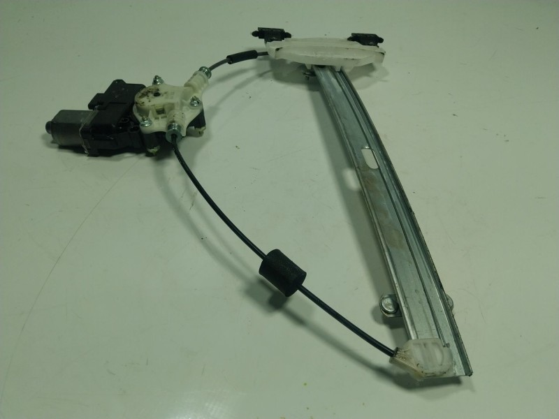 Recambio de elevalunas delantero izquierdo para kia picanto iii (ja) 1.0 referencia OEM IAM  8245G6010 