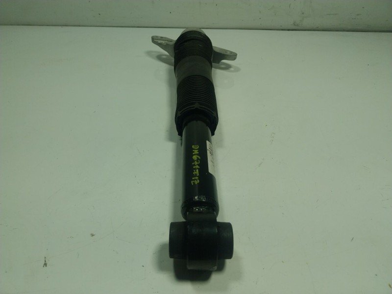 Recambio de amortiguador trasero izquierdo para land rover range rover evoque referencia OEM IAM LR154812 K8D218080 