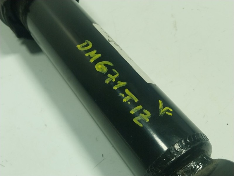 Recambio de amortiguador trasero izquierdo para land rover range rover evoque referencia OEM IAM LR154812 K8D218080 