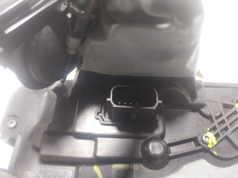 Recambio de cerradura puerta trasera derecha para ford focus iv (hn) 1.0 ecoboost referencia OEM IAM  JX7AA26412AD 