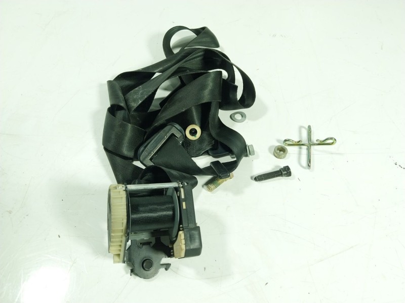 Recambio de cinturon seguridad delantero derecho para citroën c3 1.4 hdi exclusive referencia OEM IAM   