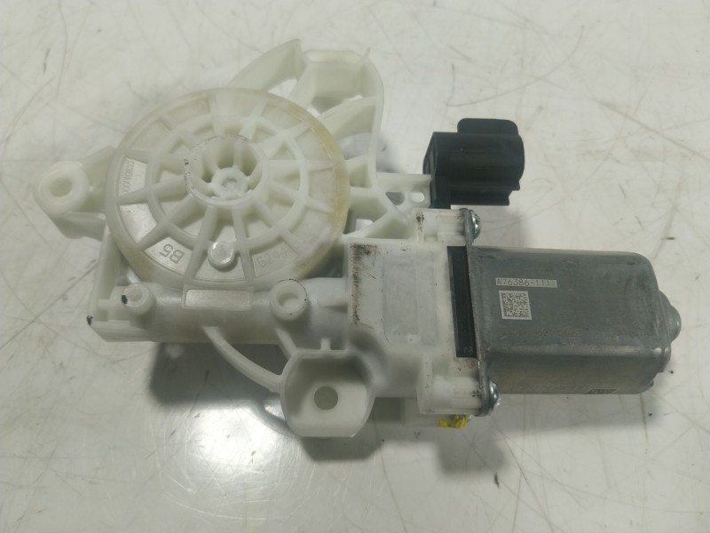 Recambio de motor elevalunas delantero derecho para ford focus iv (hn) 1.0 ecoboost referencia OEM IAM 2635305 JX7B14A389BA 